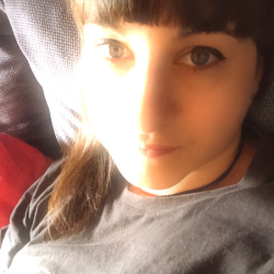 Chiara I. insegnante di Aiuto compiti