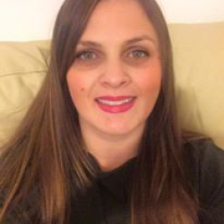 Natascia Z. insegnante di Filosofia