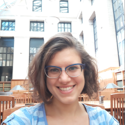 Simona M. insegnante di Aiuto tesi