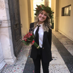 Emanuela A. insegnante di Aiuto compiti