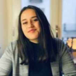 Giulia C. insegnante di Aiuto compiti
