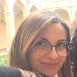 Anna R. insegnante di Aiuto compiti