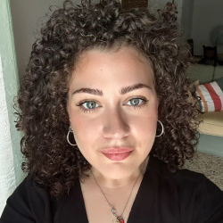 Ilaria M. insegnante di Biologia