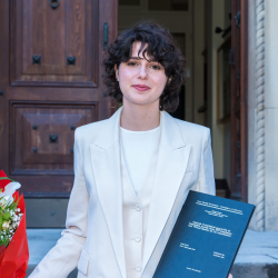 Ludovica A. insegnante di Aiuto compiti