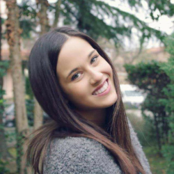 Elena B. insegnante di Aiuto compiti
