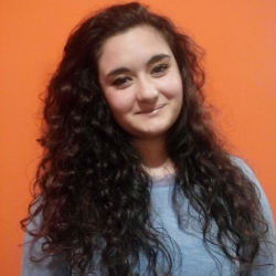 Micol T. insegnante di Aiuto compiti