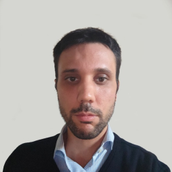 Luca A. insegnante di Geografia