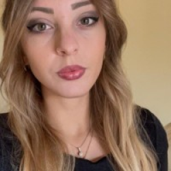 Sarah C. insegnante di Aiuto compiti