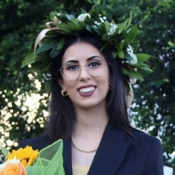 Maria Grazia A. insegnante di Aiuto tesi
