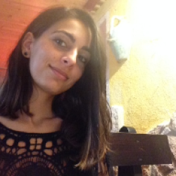 Giada A. insegnante di Algebra