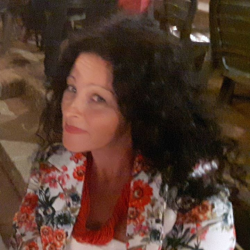 Alessandra D. insegnante di Diritto commerciale