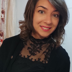 Maria Antonietta A. insegnante di Aiuto tesi