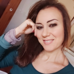Loriana C. insegnante di Aiuto compiti