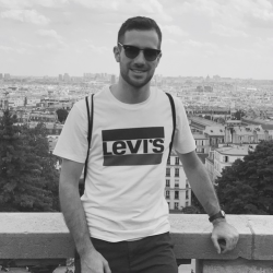 Andrea B. insegnante di Aiuto compiti