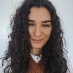Marta V. insegnante di Chimica