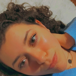 Elena P. insegnante di Aiuto compiti