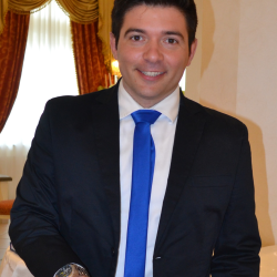 Andrea R. insegnante di Geometria
