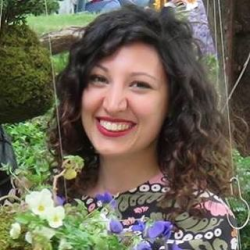 Miriam S. insegnante di Aiuto tesi