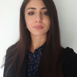 Rosanna A. insegnante di Aiuto compiti