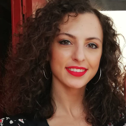 Valeria P. insegnante di Disegno industriale