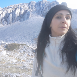 Vania T. insegnante di Aiuto compiti