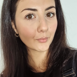 Onelia Sara C. insegnante di Aiuto compiti