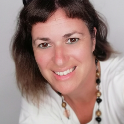 Monica B. insegnante di Aiuto compiti