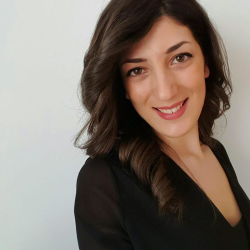 Francesca V. insegnante di Aiuto compiti