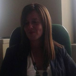 Cinzia D. insegnante di Aiuto tesi