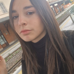 Giulia F. insegnante di Algebra