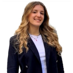 Eleonora P. insegnante di Biologia
