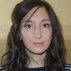Jennifer T. insegnante di Francese
