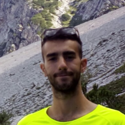 Nicola G. insegnante di Aiuto compiti