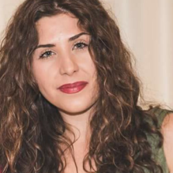 Chiara R. insegnante di Biochimica