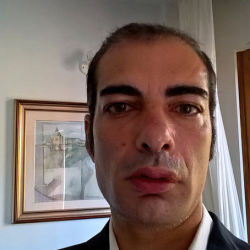 Cesare M. insegnante di Geografia