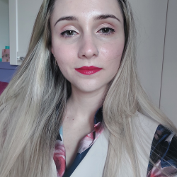 Federica I. insegnante di Aiuto compiti