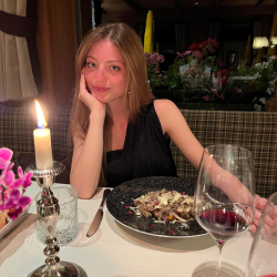 Francesca V. insegnante di Aiuto compiti