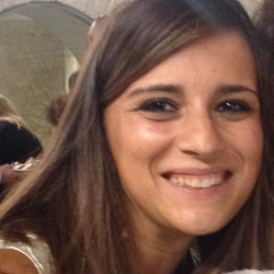 Elena D. insegnante di Aiuto compiti