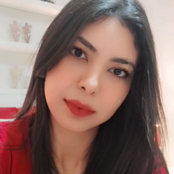 Omaima C. insegnante di Aiuto compiti