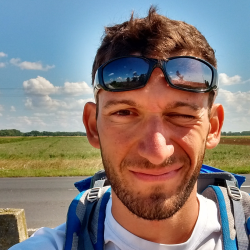 Angelo M. insegnante di Aiuto compiti