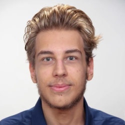 Alessandro P. insegnante di Informatica