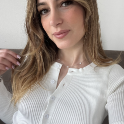 Katia C. insegnante di Aiuto tesi
