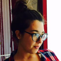 Giulia C. insegnante di Aiuto tesi