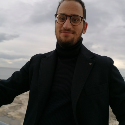 Antonio Alessandro M. insegnante di Aiuto compiti