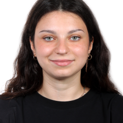 Elisa C. insegnante di Aiuto tesi