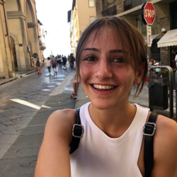 Michela A. insegnante di Aiuto compiti