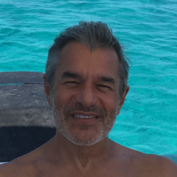 Ilario F. insegnante di Filosofia