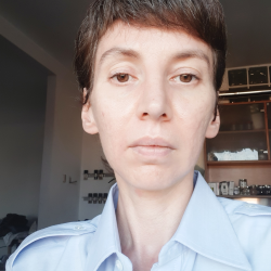 Linda B. insegnante di Aiuto compiti